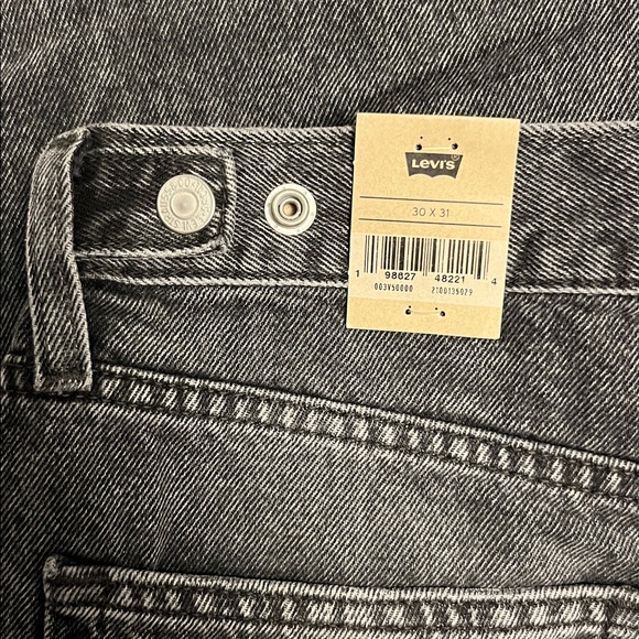 NWT Levi’s Cinch Barrel Jeans - Picture 11 of 12